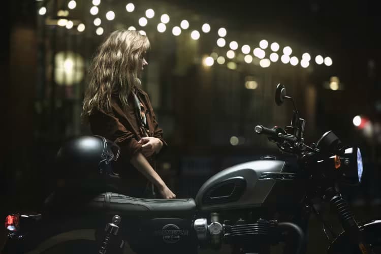 Bonneville T120 Black
