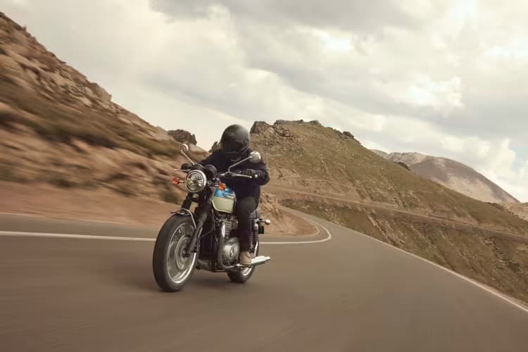 Bonneville T120