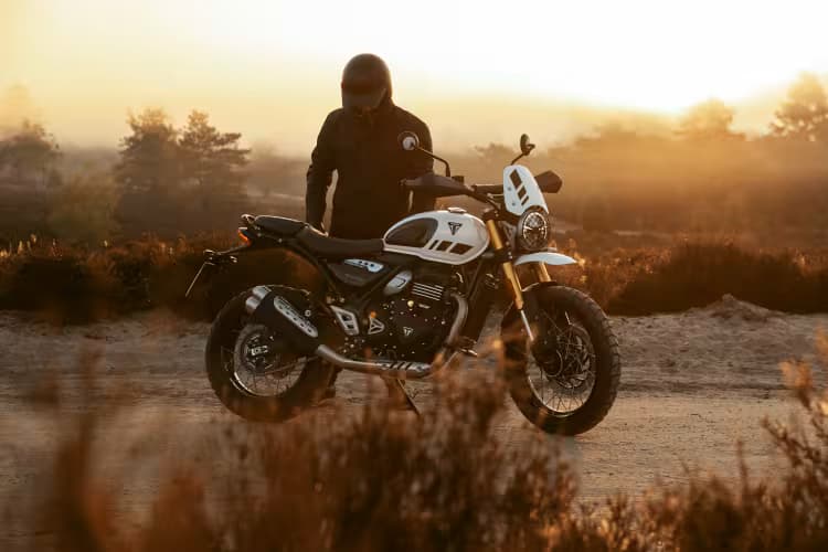 Bonneville T120 Black